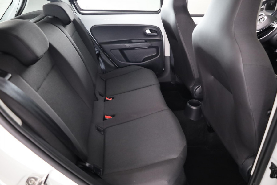 Volkswagen up! 1.0 65 pk | Verlengde garantie | Navigatie via App | Autom. airco | Cruise control | Parkeersensoren achter | Achteruitrijcamera |