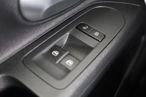 Volkswagen up! 1.0 65 pk | Verlengde garantie | Navigatie via App | Autom. airco | Cruise control | Parkeersensoren achter | Achteruitrijcamera |