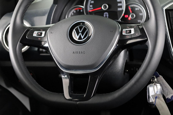 Volkswagen up! 1.0 65 pk | Verlengde garantie | Navigatie via App | Autom. airco | Cruise control | Parkeersensoren achter | Achteruitrijcamera |