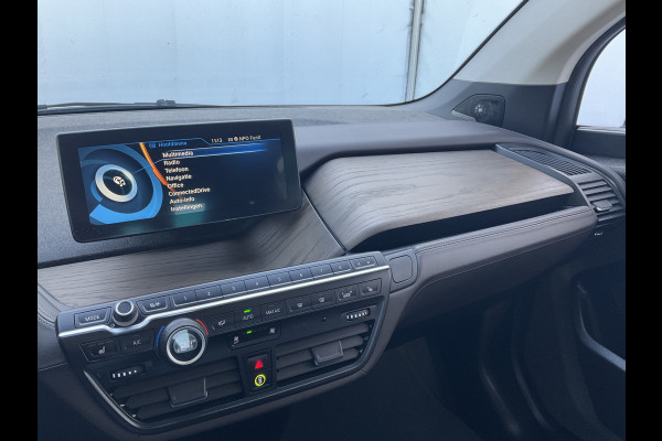 BMW i3 Basis 94Ah 33 kWh Pano Leder Harman-Kardon Nav/Cam 19 Inch veel opties!