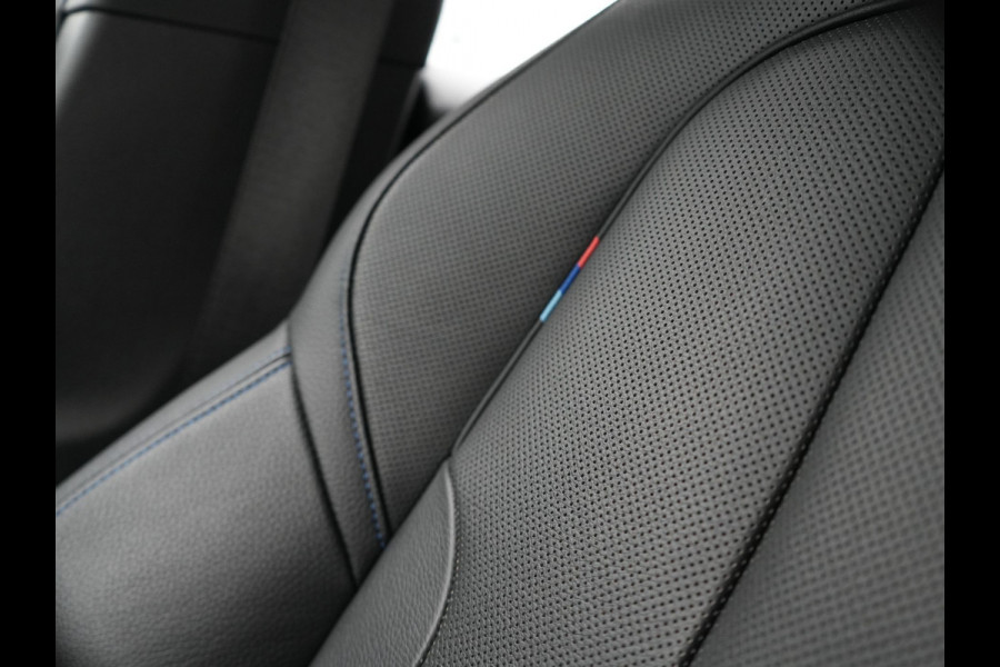 BMW X2 xDrive25e M Sport Plug In Hybrid 220pk Dealer O.H PHEV | Adaptive Cruise | Head Up | Lederen Sportstoelen | Camera | 19"L.M | Apple Carplay | Sfeerverlichting | Stuurverwarming |