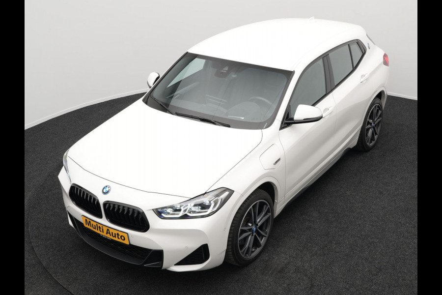 BMW X2 xDrive25e M Sport Plug In Hybrid 220pk Dealer O.H PHEV | Adaptive Cruise | Head Up | Lederen Sportstoelen | Camera | 19"L.M | Apple Carplay | Sfeerverlichting | Stuurverwarming |