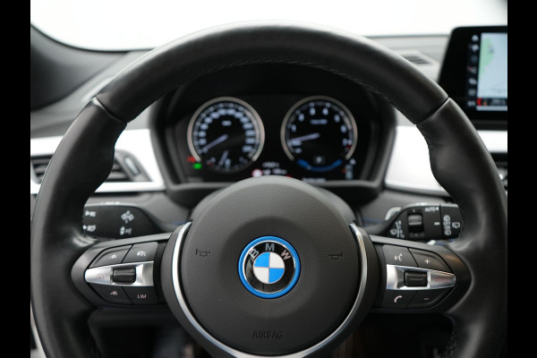 BMW X2 xDrive25e M Sport Plug In Hybrid 220pk Dealer O.H PHEV | Adaptive Cruise | Head Up | Lederen Sportstoelen | Camera | 19"L.M | Apple Carplay | Sfeerverlichting | Stuurverwarming |