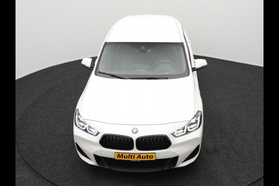 BMW X2 xDrive25e M Sport Plug In Hybrid 220pk Dealer O.H PHEV | Adaptive Cruise | Head Up | Lederen Sportstoelen | Camera | 19"L.M | Apple Carplay | Sfeerverlichting | Stuurverwarming |