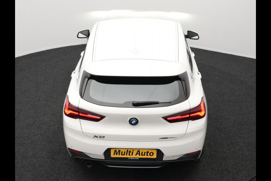 BMW X2 xDrive25e M Sport Plug In Hybrid 220pk Dealer O.H PHEV | Adaptive Cruise | Head Up | Lederen Sportstoelen | Camera | 19"L.M | Apple Carplay | Sfeerverlichting | Stuurverwarming |