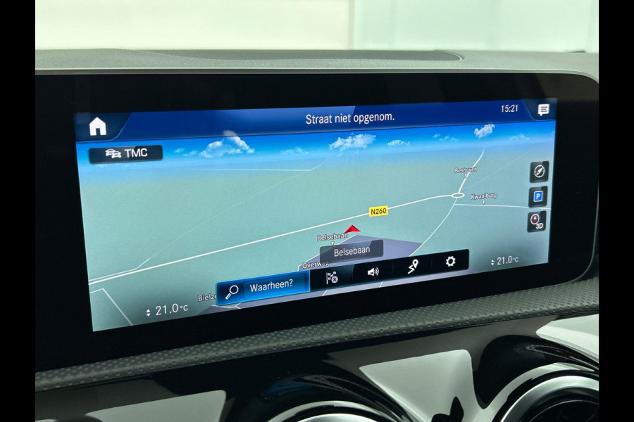 Mercedes-Benz A-Klasse 180 Business Solution AMG(NL auto, Dealer onderhoud, Navi Groot, StoelV, Parkeersensoren, Carplay, Etc)