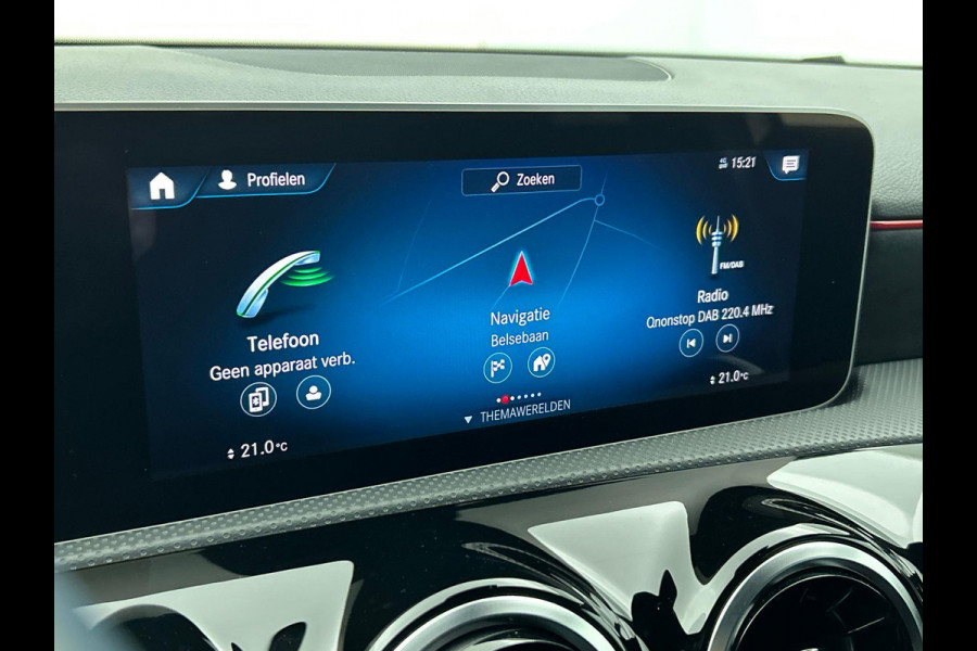 Mercedes-Benz A-Klasse 180 Business Solution AMG(NL auto, Dealer onderhoud, Navi Groot, StoelV, Parkeersensoren, Carplay, Etc)