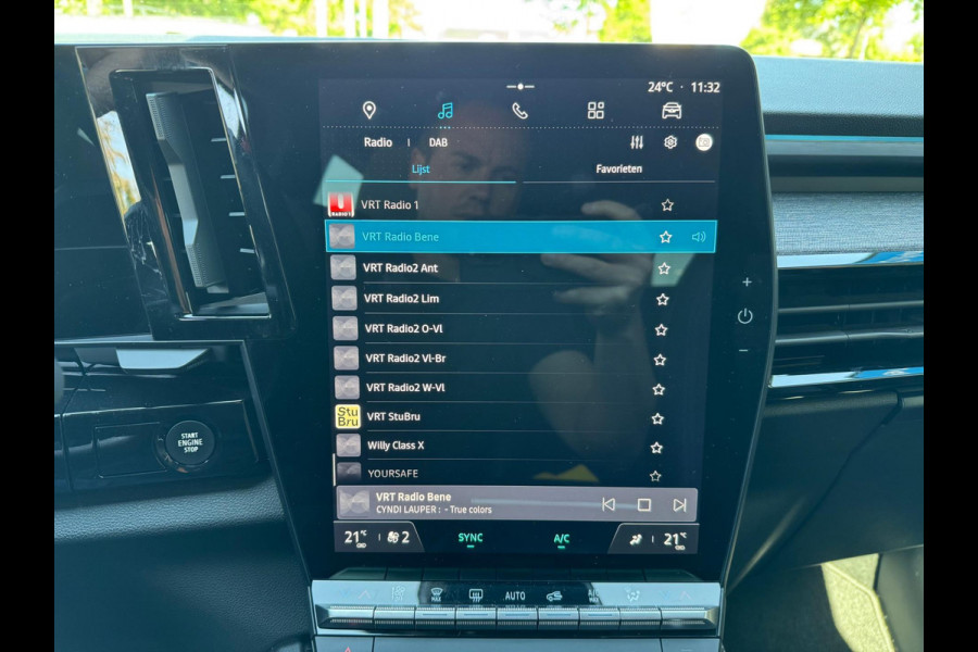 Renault Austral 1.2 E-Tech full hybrid 200 techno Virtual cockpit / P-sensoren & camera / LM velgen / Full LED