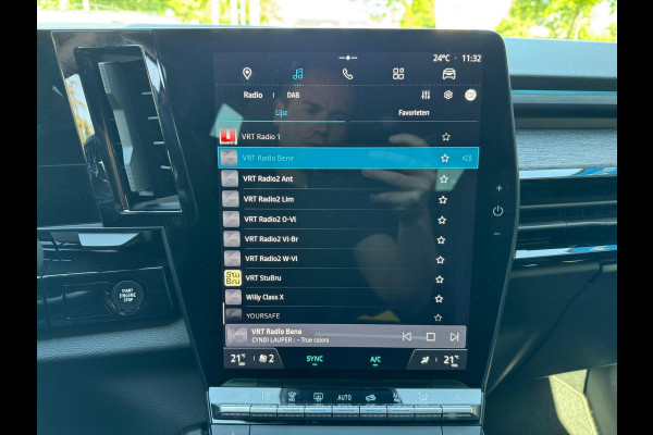 Renault Austral 1.2 E-Tech full hybrid 200 techno Virtual cockpit / P-sensoren & camera / LM velgen / Full LED