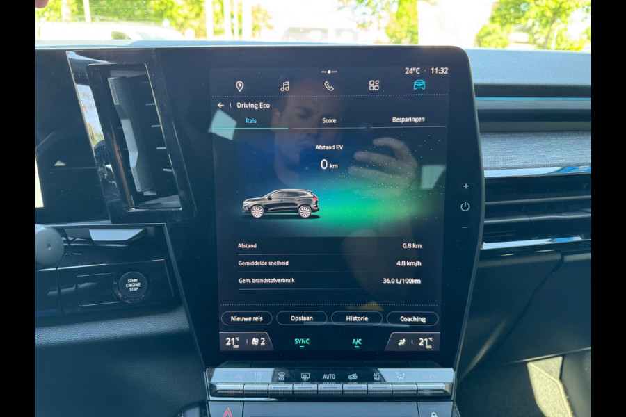 Renault Austral 1.2 E-Tech full hybrid 200 techno Virtual cockpit / P-sensoren & camera / LM velgen / Full LED