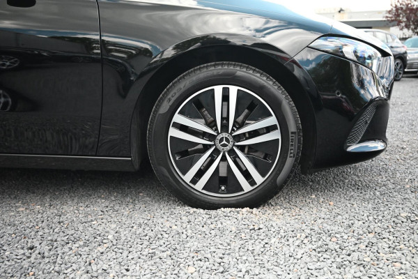 Mercedes-Benz A-Klasse 250 e Progressive 218 PK Widescreen Half/Leer Sfeerverlichting LED 17''