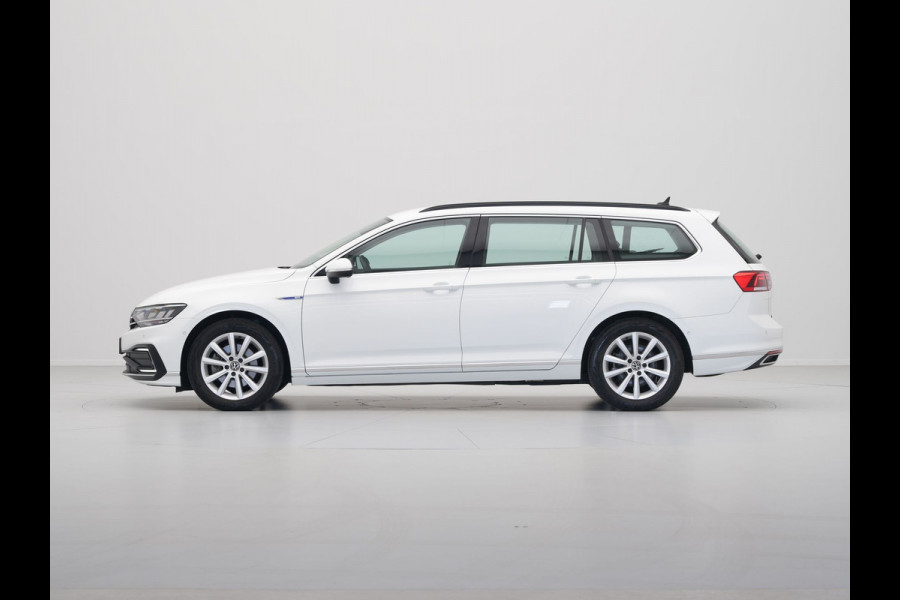 Volkswagen Passat Variant 1.4 TSI 218pk PHEV GTE Navigatie Camera Side Assist Stoelverwarming 112
