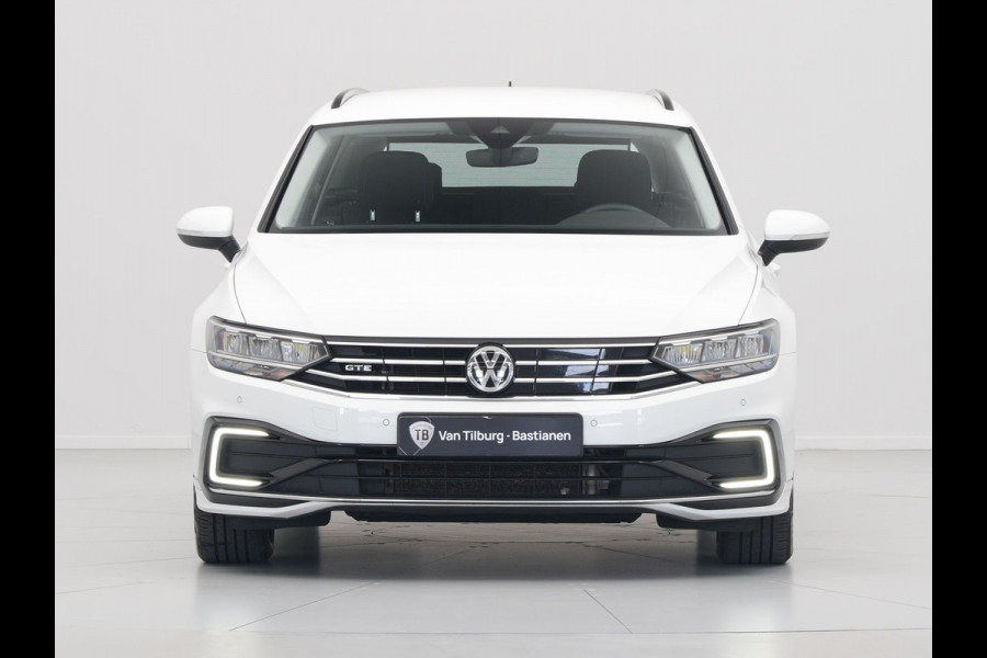 Volkswagen Passat Variant 1.4 TSI 218pk PHEV GTE Navigatie Camera Side Assist Stoelverwarming 112