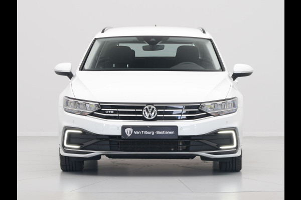 Volkswagen Passat Variant 1.4 TSI 218pk PHEV GTE Navigatie Camera Side Assist Stoelverwarming 112