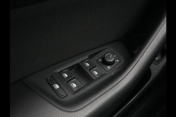 Volkswagen Passat Variant 1.4 TSI 218pk PHEV GTE Navigatie Camera Side Assist Stoelverwarming 112