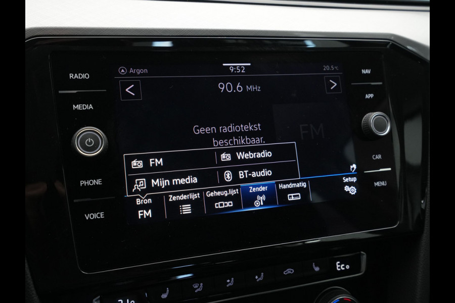Volkswagen Passat Variant 1.4 TSI 218pk PHEV GTE Navigatie Camera Side Assist Stoelverwarming 112