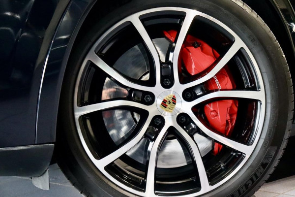 Porsche Cayenne 4.0 Turbo |4wStur|PANO|PDLS+|PSCB remschijven