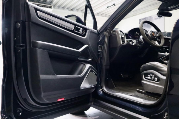 Porsche Cayenne 4.0 Turbo |4wStur|PANO|PDLS+|PSCB remschijven
