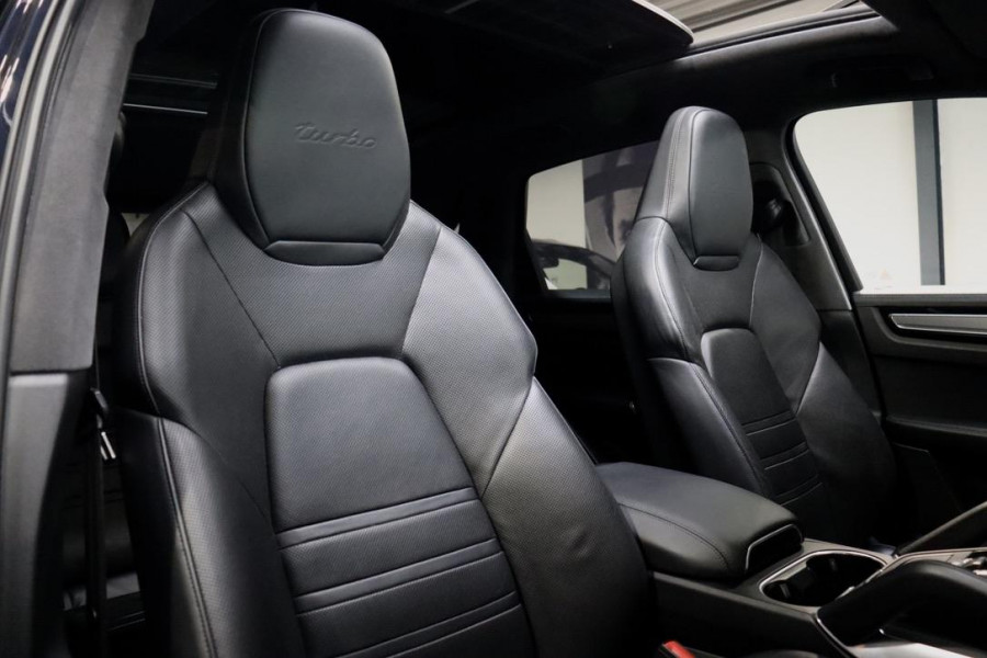 Porsche Cayenne 4.0 Turbo |4wStur|PANO|PDLS+|PSCB remschijven