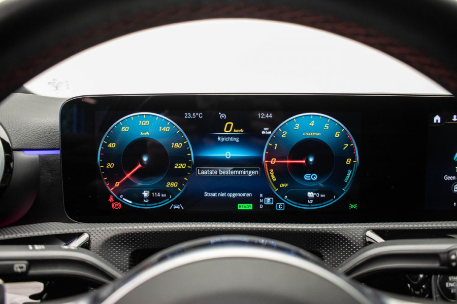 Mercedes-Benz A-Klasse 250 e AMG Line |Pano|Ambient|Camera