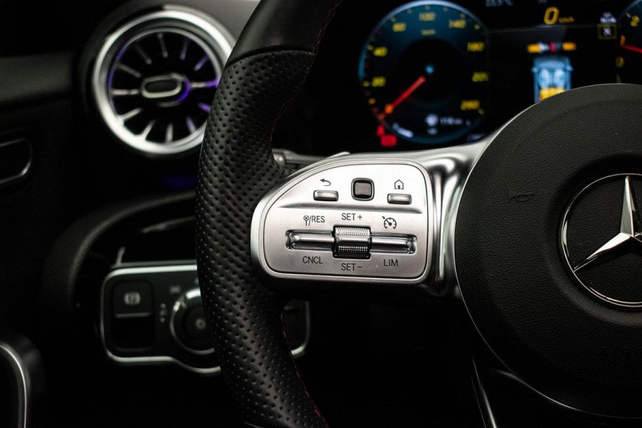 Mercedes-Benz A-Klasse 250 e AMG Line |Pano|Ambient|Camera
