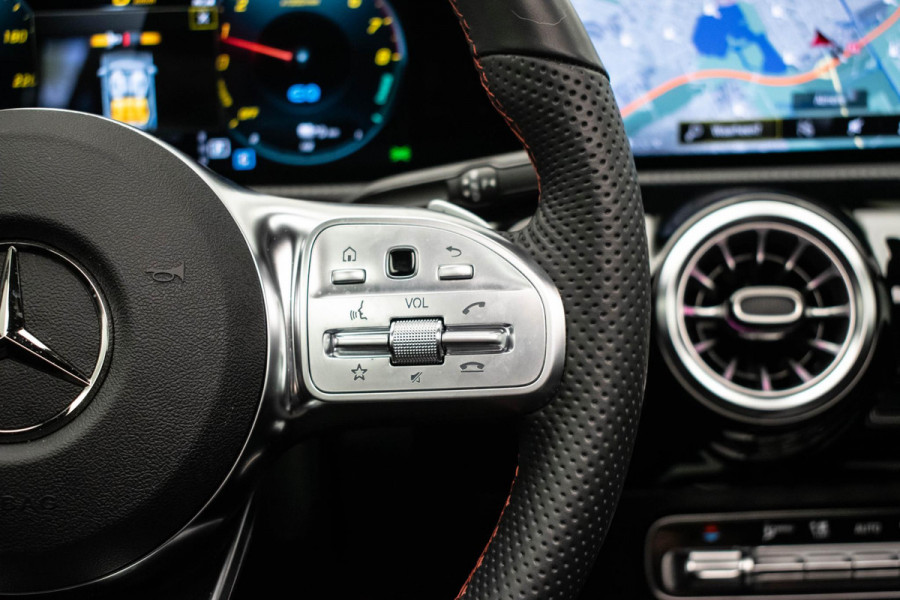 Mercedes-Benz A-Klasse 250 e AMG Line |Pano|Ambient|Camera
