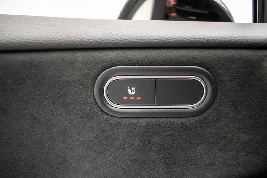 Mercedes-Benz A-Klasse 250 e AMG Line |Pano|Ambient|Camera