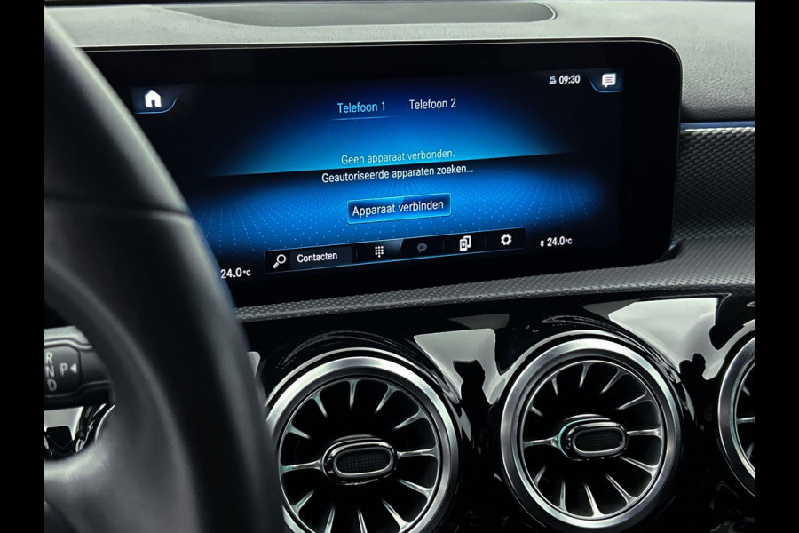 Mercedes-Benz A-Klasse 180 Business Solution Luxury(1e Eig, Dealer OndH, NL-auto, Sfeer-verlichting, Navi Groot, Leer, Camera, Etc