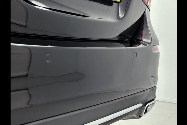 Mercedes-Benz A-Klasse 180 Business Solution Luxury(1e Eig, Dealer OndH, NL-auto, Sfeer-verlichting, Navi Groot, Leer, Camera, Etc