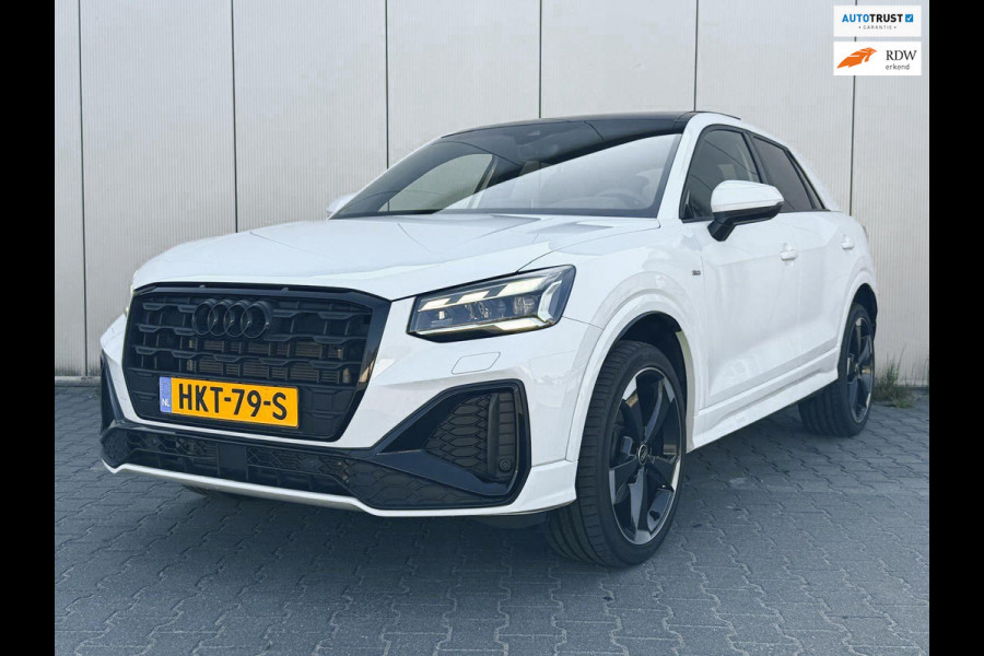 Audi Q2 35 TFSI S Line Automaat / Pano / LED / Keyless / Carplay / Camera