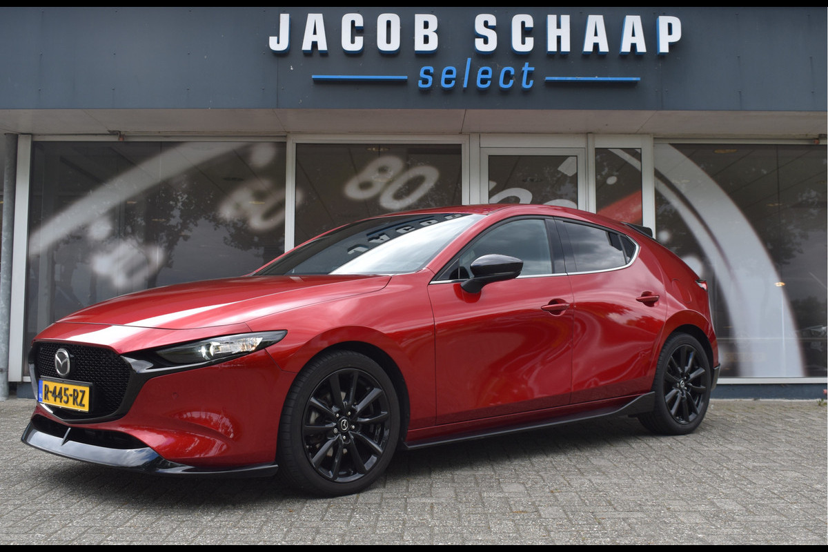 Mazda 3 2.0 e-SkyActiv-G M Hybrid 150 Sportive / Adaptive Cruise C. / Camera / Parkeerhulp / Apple Carplay / BOSE / Head up / Multimedia Mazda 3 2.0 e-SkyActiv-G M Hybrid 150 Sportive / Adaptive Cruise C. / Camera / Parkeerhulp / Apple Carplay / BOSE / Head up / Multimedia