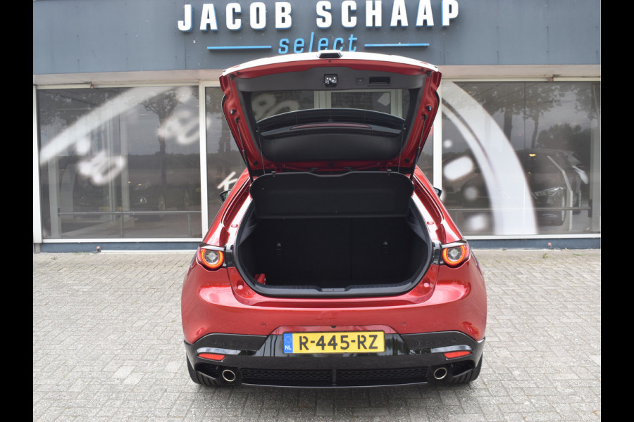 Mazda 3 2.0 e-SkyActiv-G M Hybrid 150 Sportive / Adaptive Cruise C. / Camera / Parkeerhulp / Apple Carplay / BOSE / Head up / Multimedia