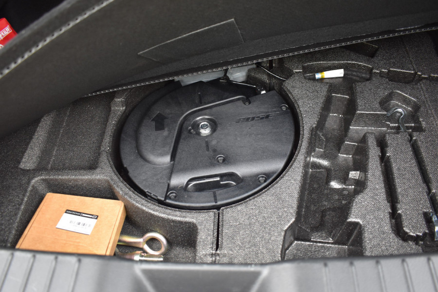Mazda 3 2.0 e-SkyActiv-G M Hybrid 150 Sportive / Adaptive Cruise C. / Camera / Parkeerhulp / Apple Carplay / BOSE / Head up / Multimedia