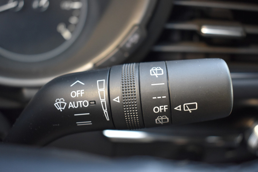 Mazda 3 2.0 e-SkyActiv-G M Hybrid 150 Sportive / Adaptive Cruise C. / Camera / Parkeerhulp / Apple Carplay / BOSE / Head up / Multimedia