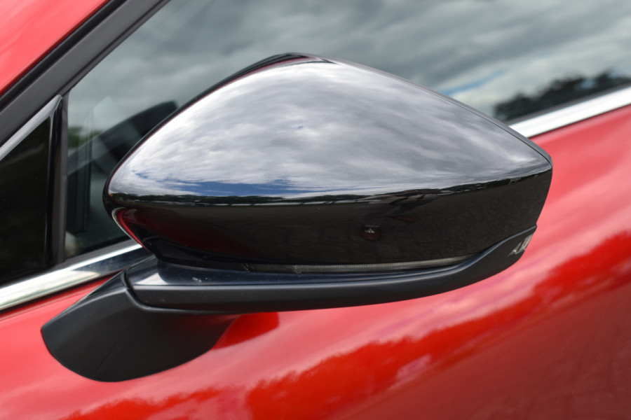 Mazda 3 2.0 e-SkyActiv-G M Hybrid 150 Sportive / Adaptive Cruise C. / Camera / Parkeerhulp / Apple Carplay / BOSE / Head up / Multimedia