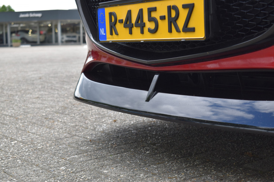 Mazda 3 2.0 e-SkyActiv-G M Hybrid 150 Sportive / Adaptive Cruise C. / Camera / Parkeerhulp / Apple Carplay / BOSE / Head up / Multimedia