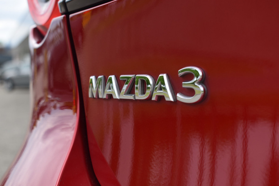 Mazda 3 2.0 e-SkyActiv-G M Hybrid 150 Sportive / Adaptive Cruise C. / Camera / Parkeerhulp / Apple Carplay / BOSE / Head up / Multimedia