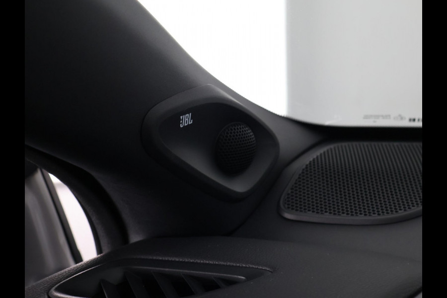 Toyota Yaris 1.5 Hybrid GR Sport | Navigatie | JBL-audio | 18 inch velgen |