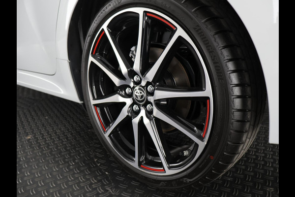 Toyota Yaris 1.5 Hybrid GR Sport | Navigatie | JBL-audio | 18 inch velgen |