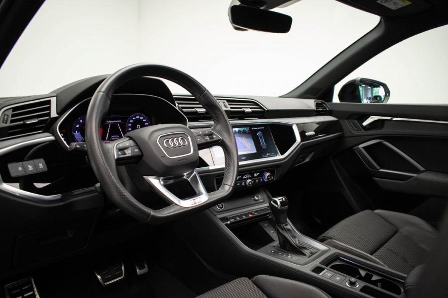 Audi Q3 Sportback 45 TFSI quattro S Edition |Pano|3xS-Line|Ambient|Elek.Stoelen|Dodehoek|