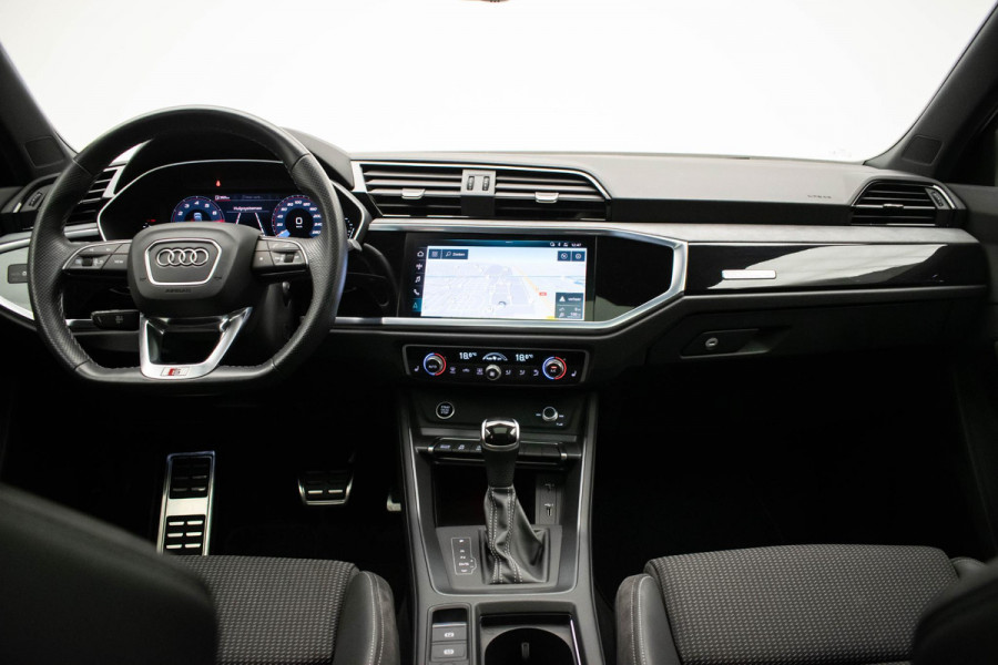 Audi Q3 Sportback 45 TFSI quattro S Edition |Pano|3xS-Line|Ambient|Elek.Stoelen|Dodehoek|