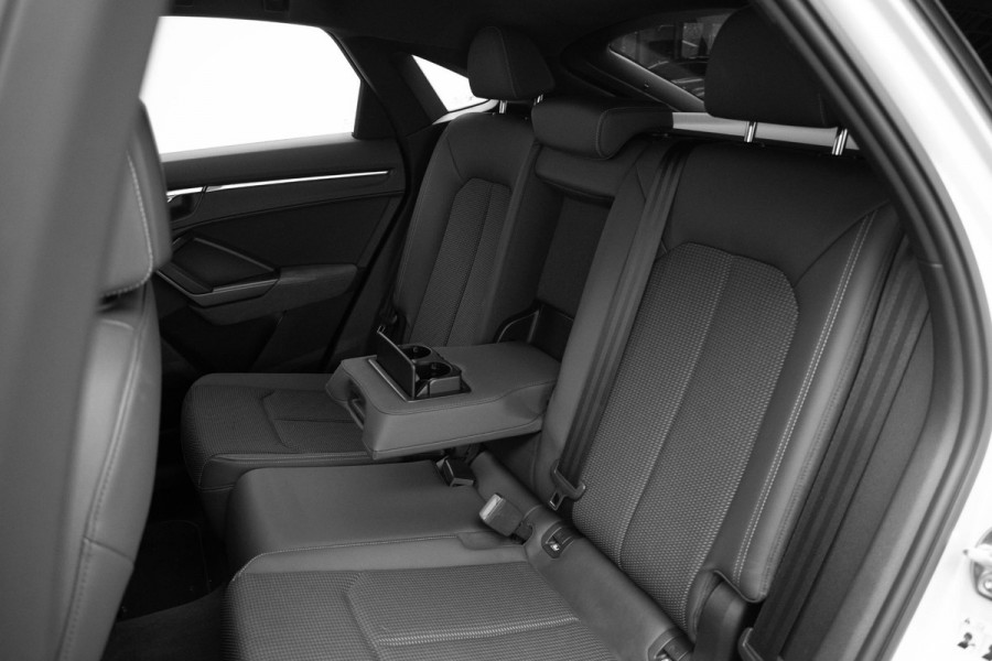 Audi Q3 Sportback 45 TFSI quattro S Edition |Pano|3xS-Line|Ambient|Elek.Stoelen|Dodehoek|