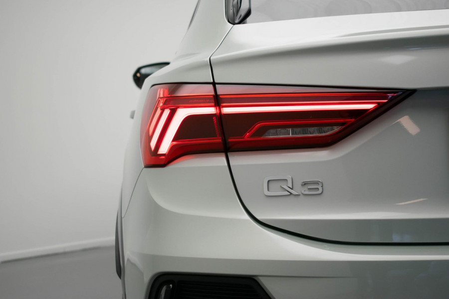 Audi Q3 Sportback 45 TFSI quattro S Edition |Pano|3xS-Line|Ambient|Elek.Stoelen|Dodehoek|