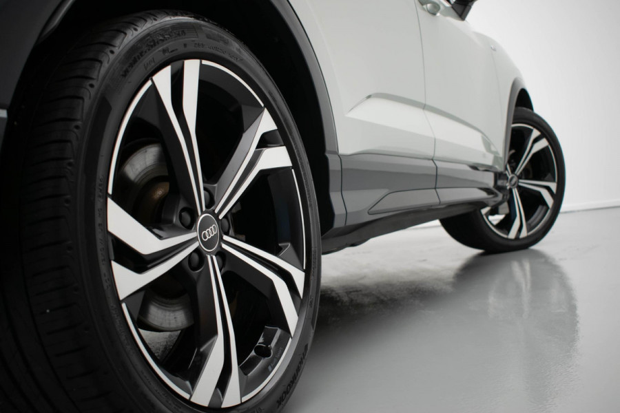Audi Q3 Sportback 45 TFSI quattro S Edition |Pano|3xS-Line|Ambient|Elek.Stoelen|Dodehoek|