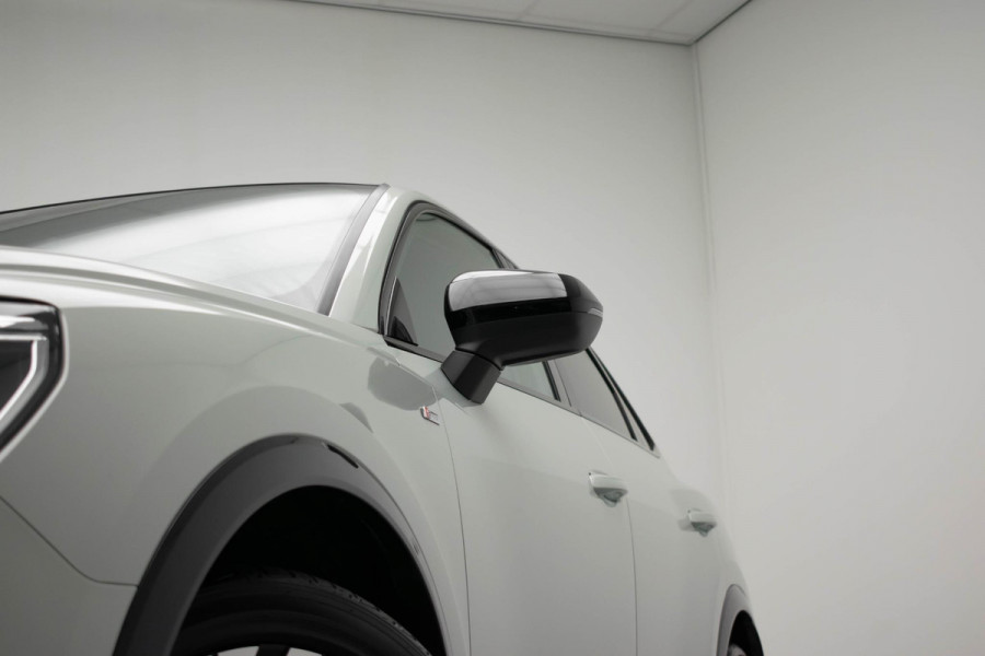 Audi Q3 Sportback 45 TFSI quattro S Edition |Pano|3xS-Line|Ambient|Elek.Stoelen|Dodehoek|