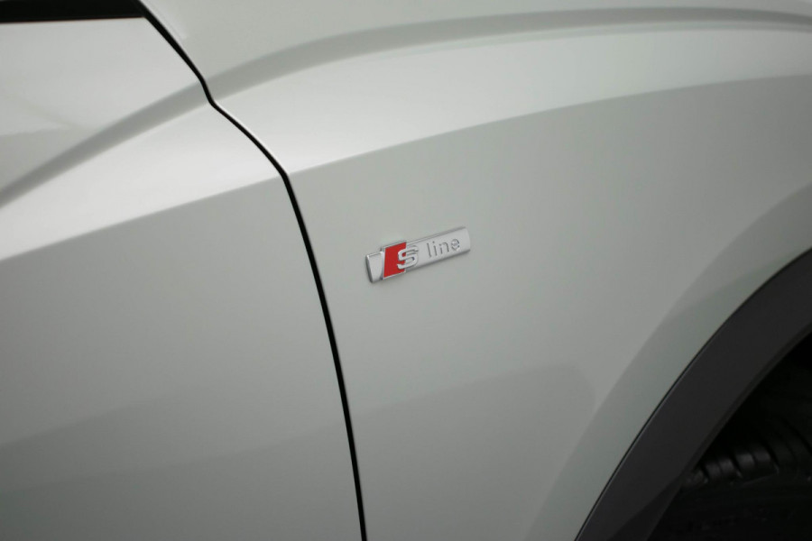 Audi Q3 Sportback 45 TFSI quattro S Edition |Pano|3xS-Line|Ambient|Elek.Stoelen|Dodehoek|