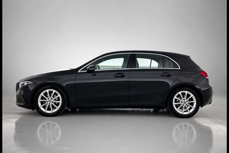 Mercedes-Benz A-Klasse 160 Advantage | Lichtmetalen velgen | Navigatie | Parking support | Inclusief 24 maanden MB Certified garantie voor Europa.