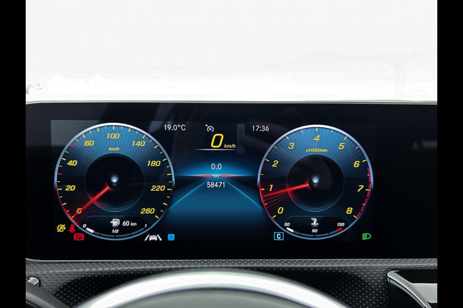 Mercedes-Benz A-Klasse 160 Advantage | Lichtmetalen velgen | Navigatie | Parking support | Inclusief 24 maanden MB Certified garantie voor Europa.