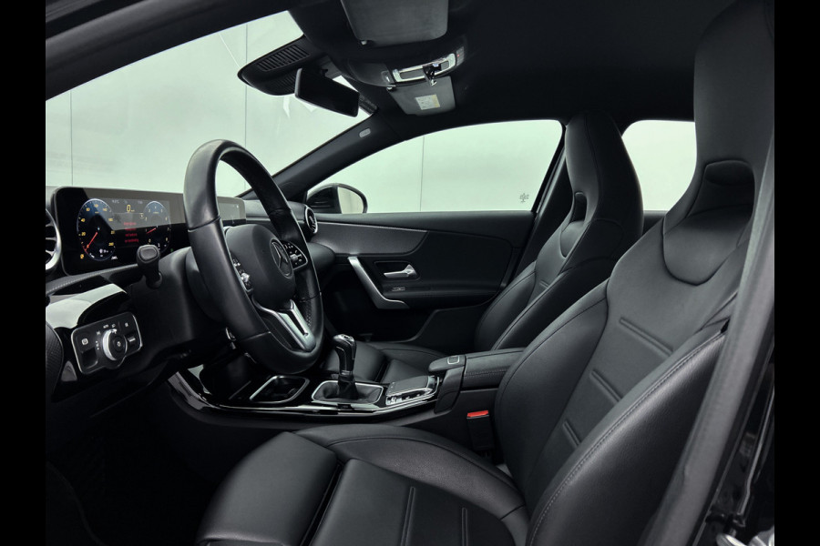 Mercedes-Benz A-Klasse 160 Advantage | Lichtmetalen velgen | Navigatie | Parking support | Inclusief 24 maanden MB Certified garantie voor Europa.