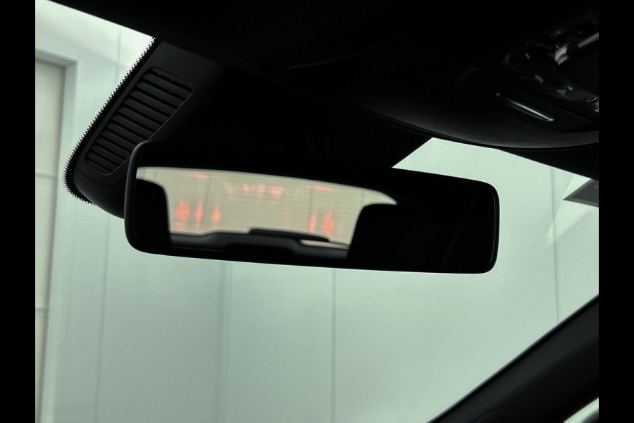 Mercedes-Benz A-Klasse 160 Advantage | Lichtmetalen velgen | Navigatie | Parking support | Inclusief 24 maanden MB Certified garantie voor Europa.